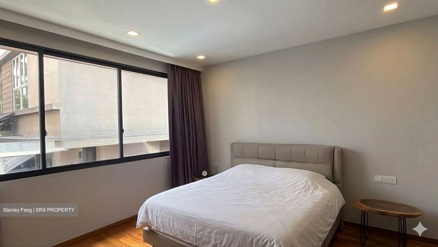 Jalan Pelatok (D16), Terrace #560833931